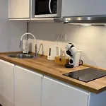 Апартаменты Yadranka With Sea View Струньян