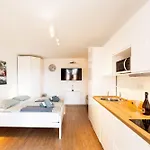 Yadranka With Sea View Apartamento *