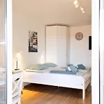 Yadranka With Sea View Apartamento Strunjan