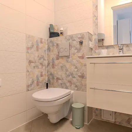 Yadranka With Sea View Apartman *