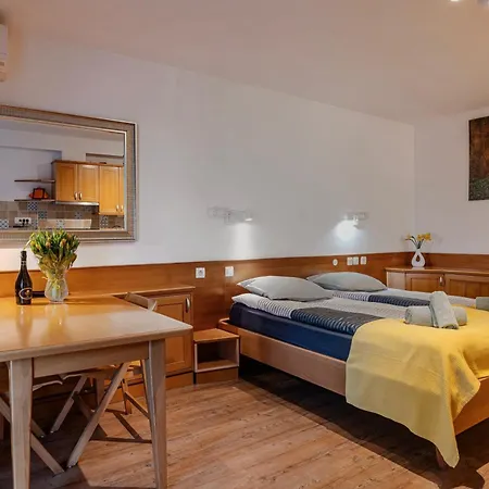 Apartma Yadranka With Sea View Strunjan