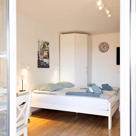 Yadranka With Sea View Apartman Strunjan
