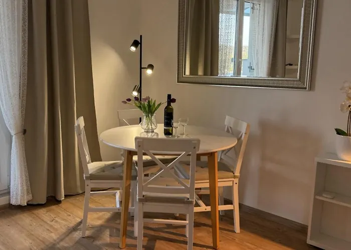 アパート Yadranka With Sea View ストゥルニャン